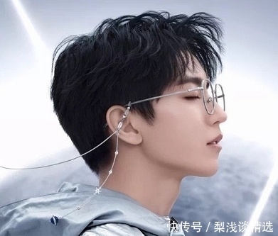 王俊凯20岁演唱会门票有多火爆？看到职业代抢的回复，粉丝哭了