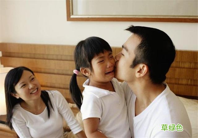 爸爸姓“白”，给女儿取一名自认为很文雅，开学当天同学笑成一团 姓白怎么样