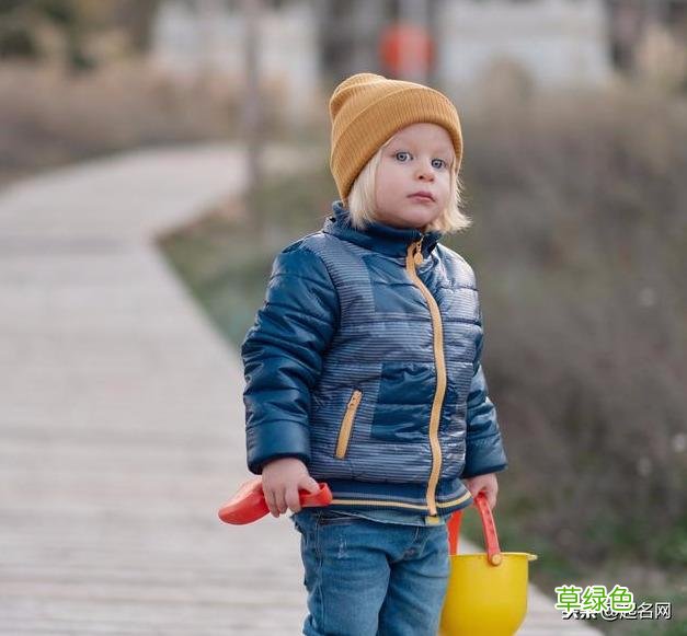 清爽阳光的温暖男孩名，个个都帅气又撩人 愉拼音怎么写