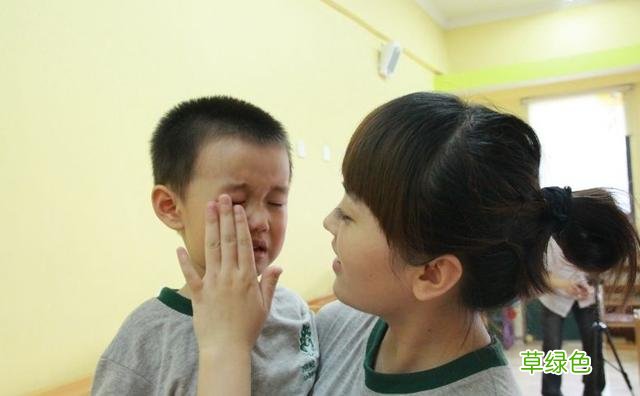 宝爸姓付宝妈姓柯，但给孩子取的名字，让老师上课都不敢叫 柯字取什么名