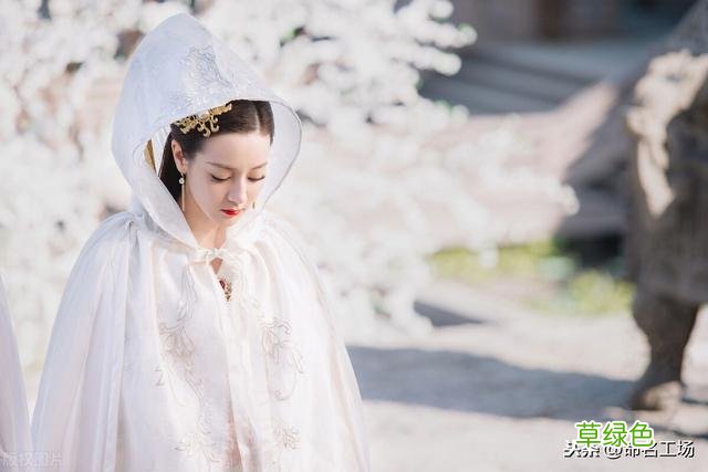 如沐春风的女孩名 静若浮云出袖 动如惊鸿起舞 浑然一体的姓名 澜字名怎么样
