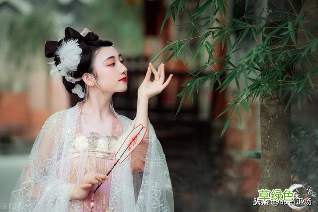 如沐春风的女孩名 静若浮云出袖 动如惊鸿起舞 浑然一体的姓名 澜字名怎么样