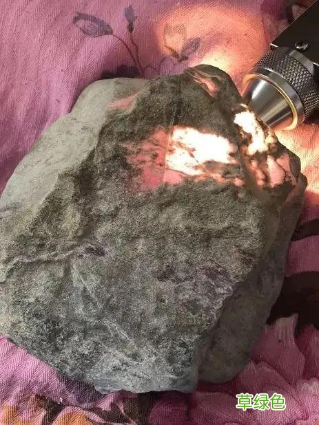翡翠何来，翡翠的寓意是什么？你都知道吗？ 翡翠怎么起名