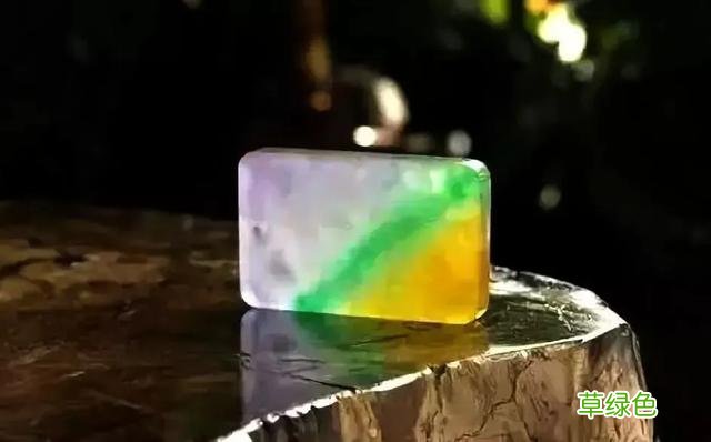 翡翠何来，翡翠的寓意是什么？你都知道吗？ 翡翠怎么起名