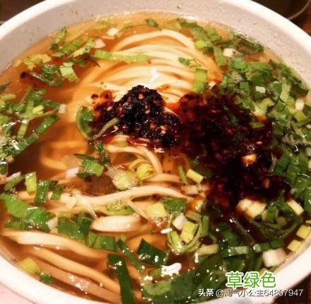 帮忙取个名字，三个字的，姓闻，中间是伊，最后一个？ 伊宝名字