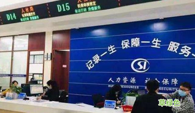 安徽女子顶替她人当教师，16年后被原主拆穿，恼羞成怒：我踹死你 假名字女生