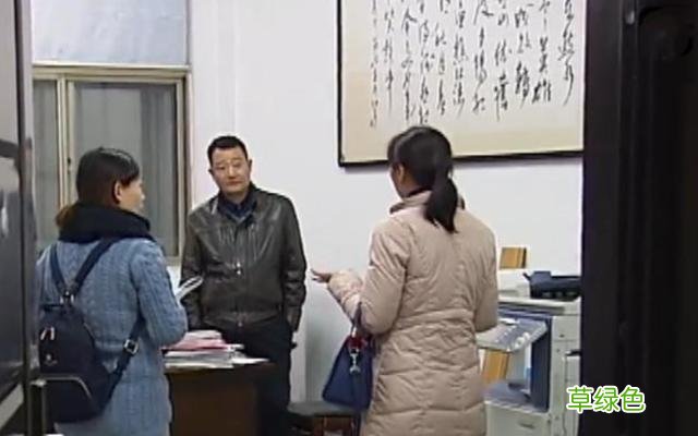 安徽女子顶替她人当教师，16年后被原主拆穿，恼羞成怒：我踹死你 假名字女生