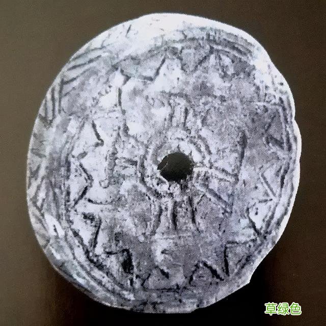 距今6000年前后，丝绸诞生于浙江省宁波市，商品名为“华夏” 堇五行属什么