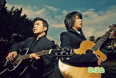 从爆红到落寞的9个组合，有人街头摆摊，有人因私生活混乱被唾弃 基友名字