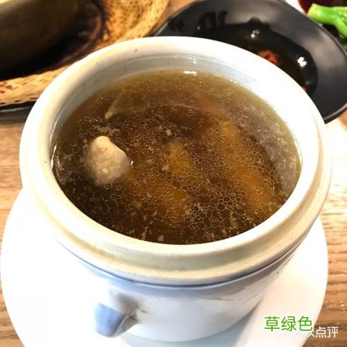 松茸菌炖鸽子的做法