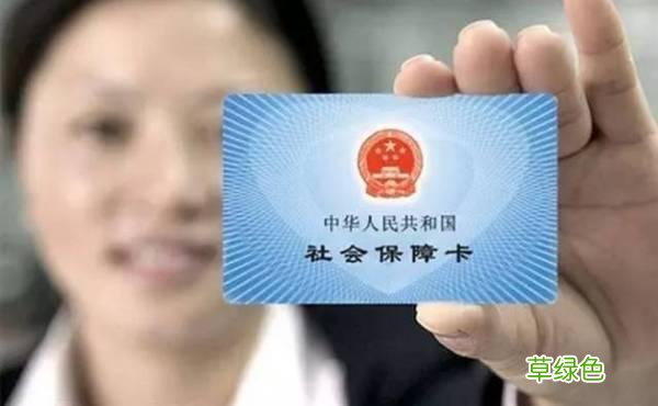给娃起名“王吉吉”，办出生证时奶奶耳背弄错，妈妈大喜：不改了 姓吉名字怎么改