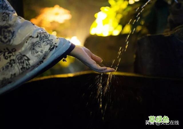 先有《陋室铭》现有《陋妻铭》，同样文采，男人不可不读 名字中有铭