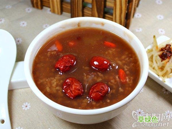 贫血吃什么好的最快 贫血的人吃什么好