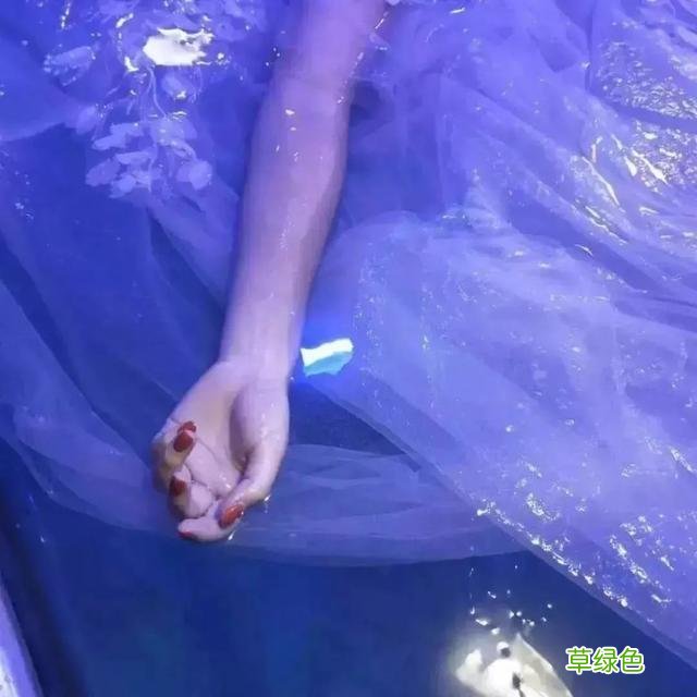 带字个性朋友圈背景图合集 带什么个性