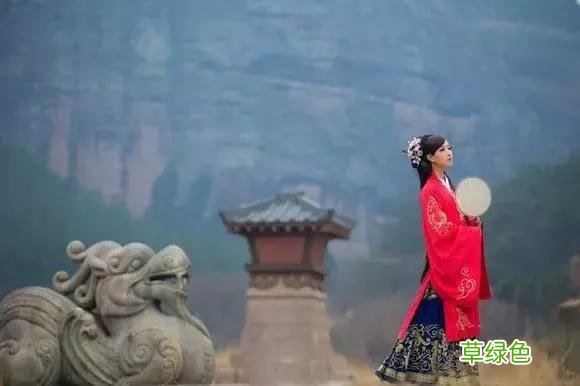 着我汉家衣裳，兴我礼仪之邦 ：这才是中国人自己的服装！ 彰字什么五行