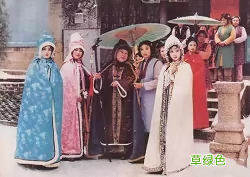着我汉家衣裳，兴我礼仪之邦 ：这才是中国人自己的服装！ 彰字什么五行