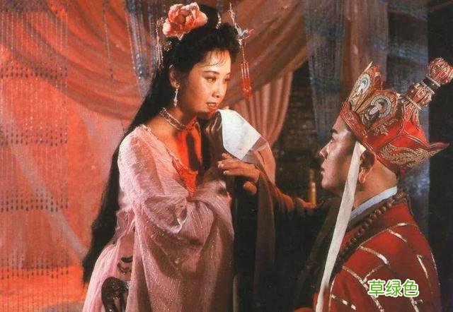 赵露思的新古装发型,也太2021了吧 怡前面加什么