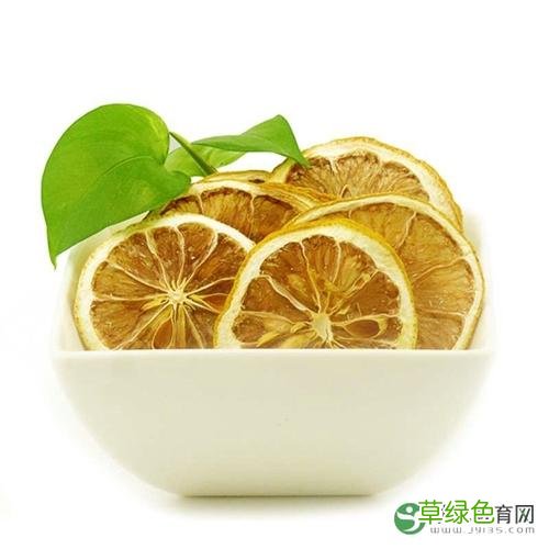 柠檬片蜂蜜泡水的功效与作用 柠檬片泡水的作用