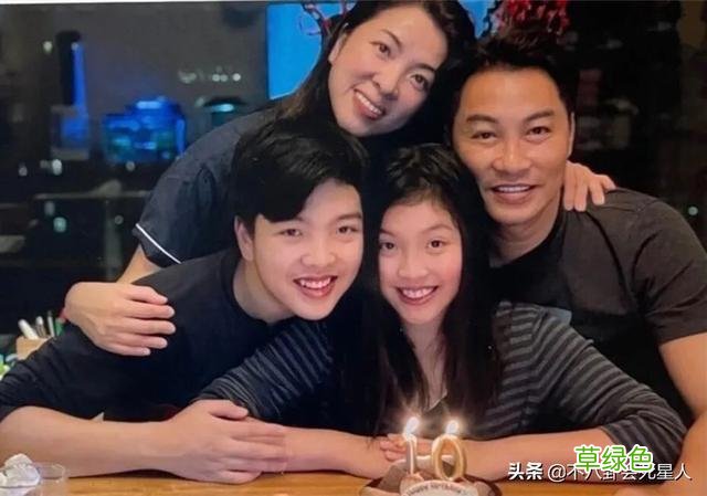 父亲颜值惊为天人，儿女却长得丑，这5位香港男神的基因被浪费了 星男生名字