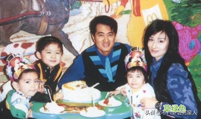 父亲颜值惊为天人，儿女却长得丑，这5位香港男神的基因被浪费了 星男生名字