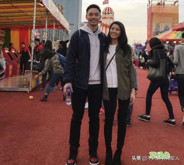 父亲颜值惊为天人，儿女却长得丑，这5位香港男神的基因被浪费了 星男生名字