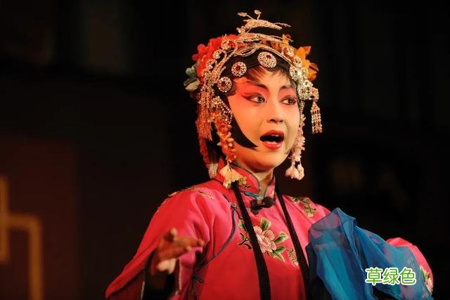 中国的美女出哪里？ 梁什么瑶