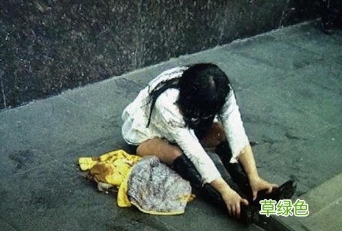 浓硫酸溅到皮肤上为什么用碳酸氢钠 浓硫酸溅到皮肤上