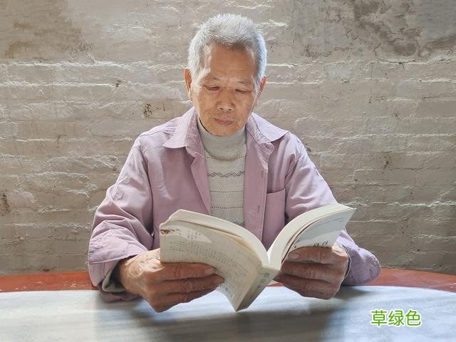 何志强：半世已还儿女债 余生要写风雷激丨鹤山诗人区国德诗词现象 玉思名字