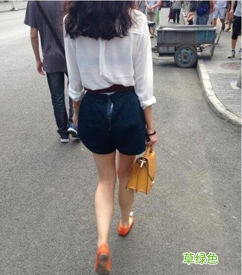 爷爷是抗战老兵，孙子在日企，硬是追着他满村打，结果一句话化解 王诗名字怎么样