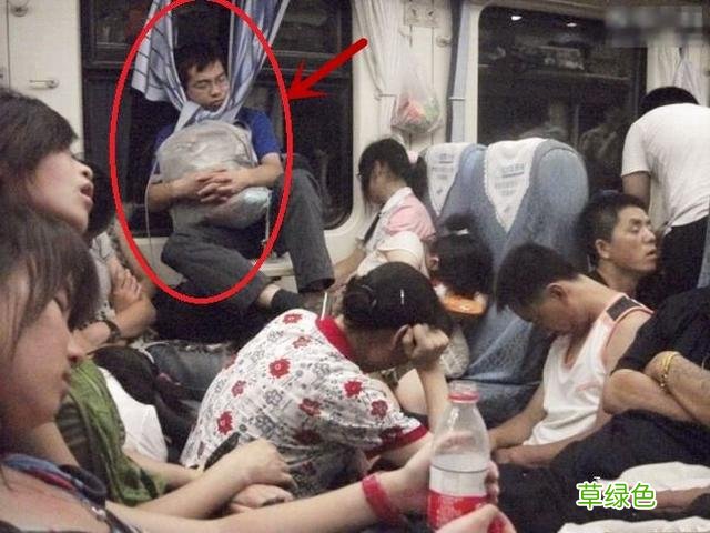 爷爷是抗战老兵，孙子在日企，硬是追着他满村打，结果一句话化解 王诗名字怎么样