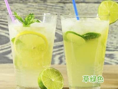 柠檬泡水的好处 柠檬水的功效