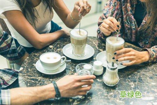 早上喝咖啡和什么一起吃 喝咖啡不能和什么一起吃