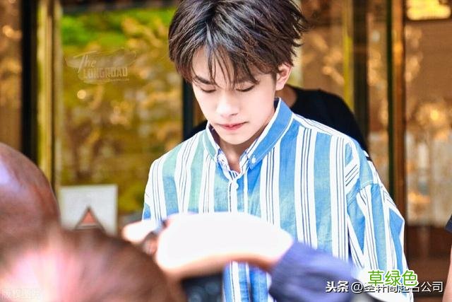 意指光明、吉祥、显贵的男孩名字，自强自立、积极向上 搏字名字