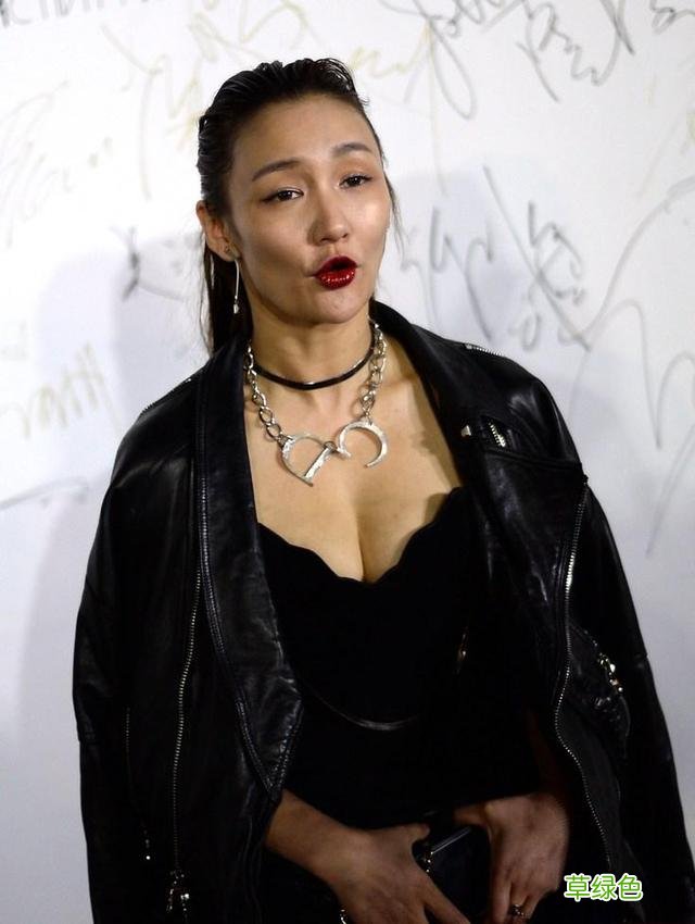 名字带“萌”的女星，张萌刘萌萌都没火，唯独最后一位成人生赢家 萌名字