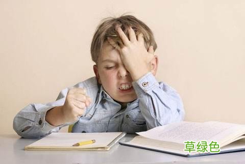 奇葩父母给孩子取名，一百多笔老师都不认识，网友：父母没文化！ 菡字笔怎么读