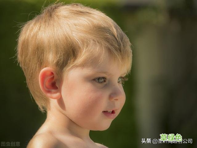 宝宝起名 生个男孩，给他起个干净阳光，平安吉祥的好名字 起什么店名