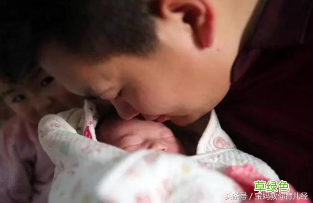 宝爸姓“危”,说让孩子跟老婆姓,太奶奶取完名,邻居直夸:绝了 危名字