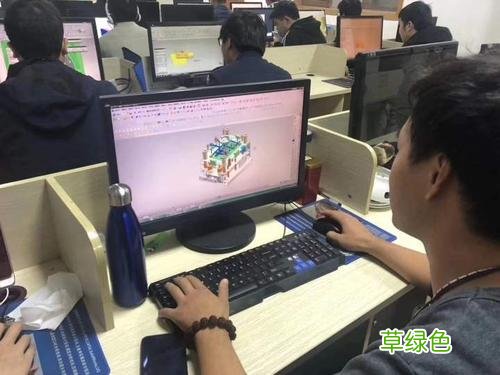 软件测试培训班多少钱 软件编程培训班多少钱