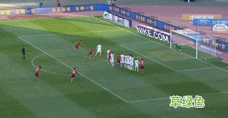 任意球为什么难进 任意球为什么要跳