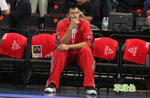 排球替补席在什么位置 替补席都坐什么人