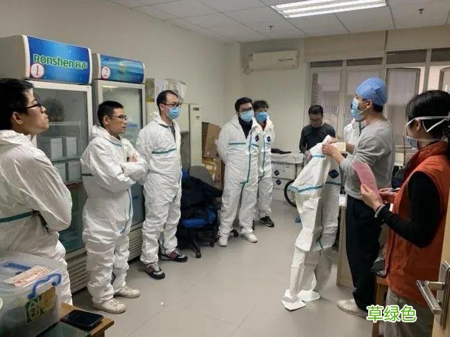 安徽第一批医疗队医护人员出征 医护人员上海医疗队