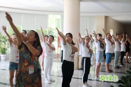 武汉医生谢谢你手势舞完整版